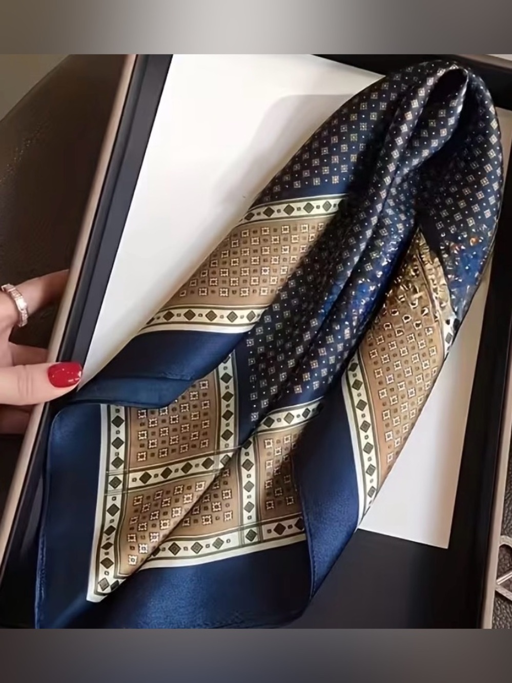 Geometric Scarf in Black and Taupe - Picture 2 of 5